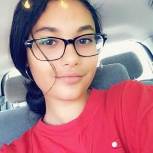 Meet your Posher, Marina